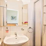 Strandvilla Imperator מלון